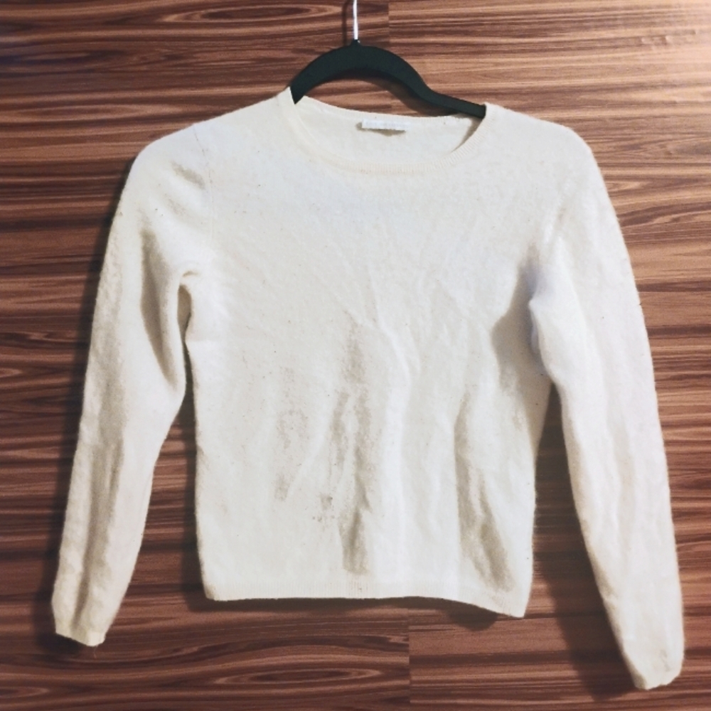 Cashmere sweater